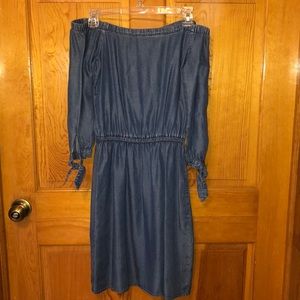 White|Black Off the shoulders Jean dress